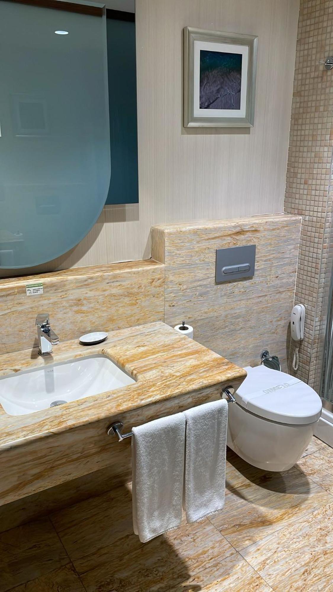 Hotel Ramada By Wyndham Gemli̇K Gemlik Pokoj fotografie
