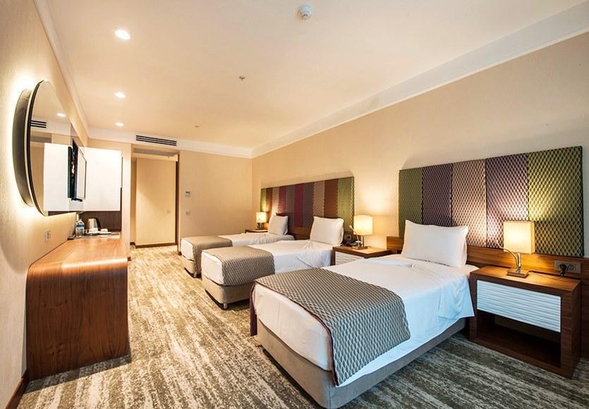 Hotel Ramada By Wyndham Gemli̇K Gemlik Exteriér fotografie