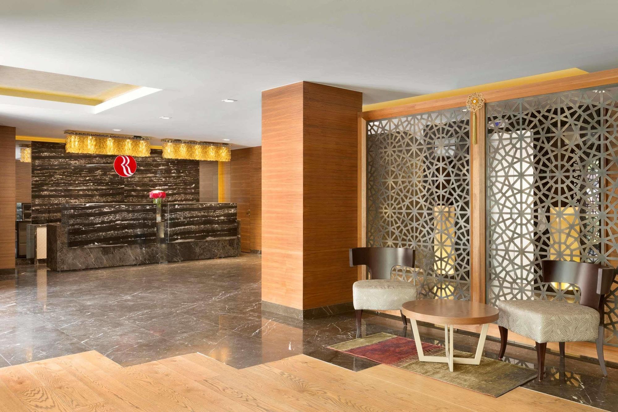Hotel Ramada By Wyndham Gemli̇K Gemlik Exteriér fotografie