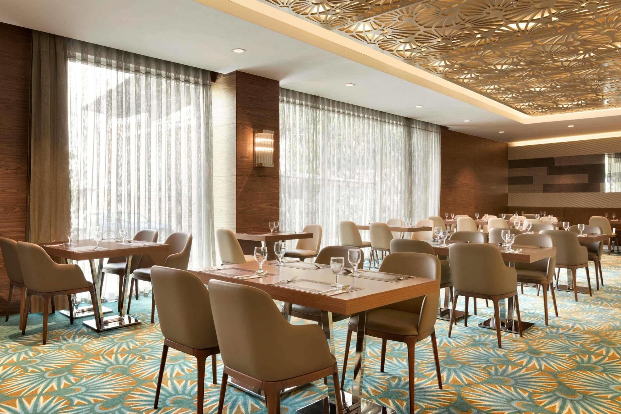 Hotel Ramada By Wyndham Gemli̇K Gemlik Exteriér fotografie